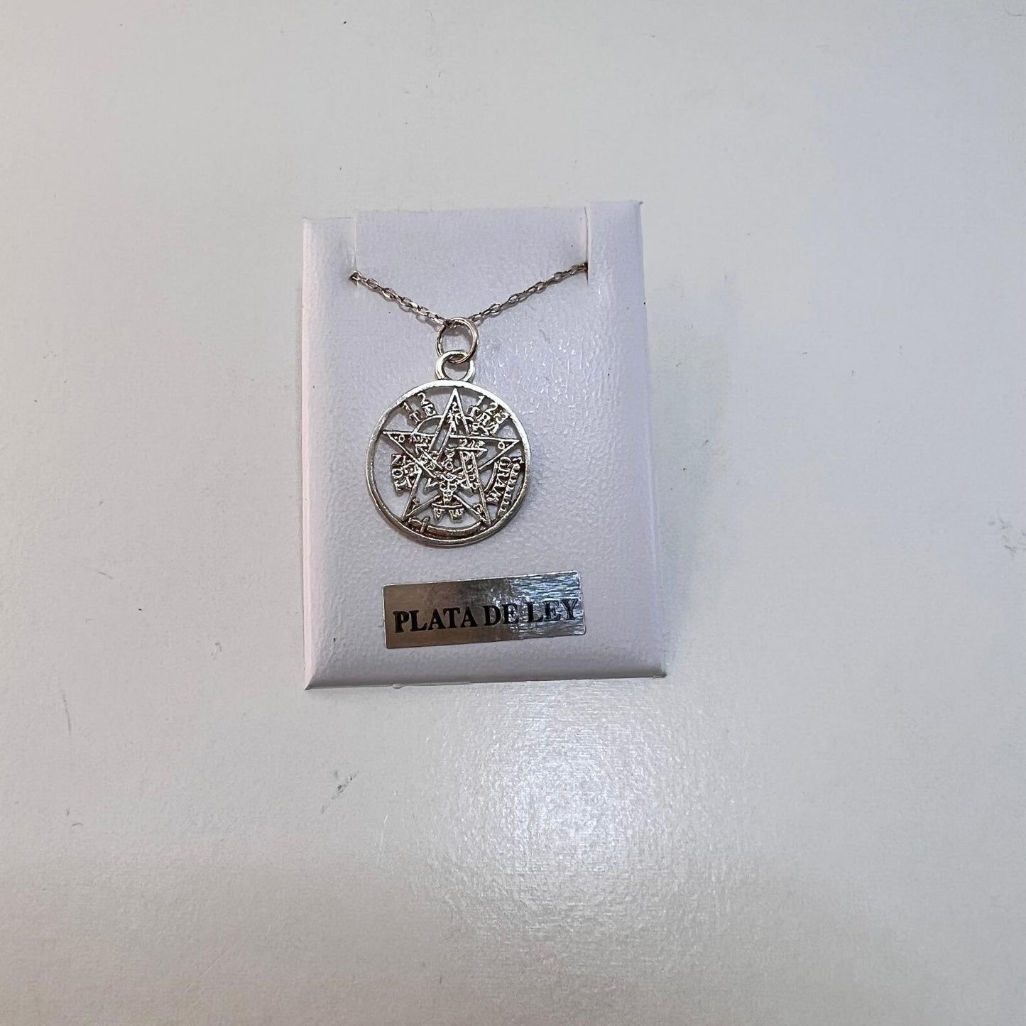 Plata - Collar Tetragramatón