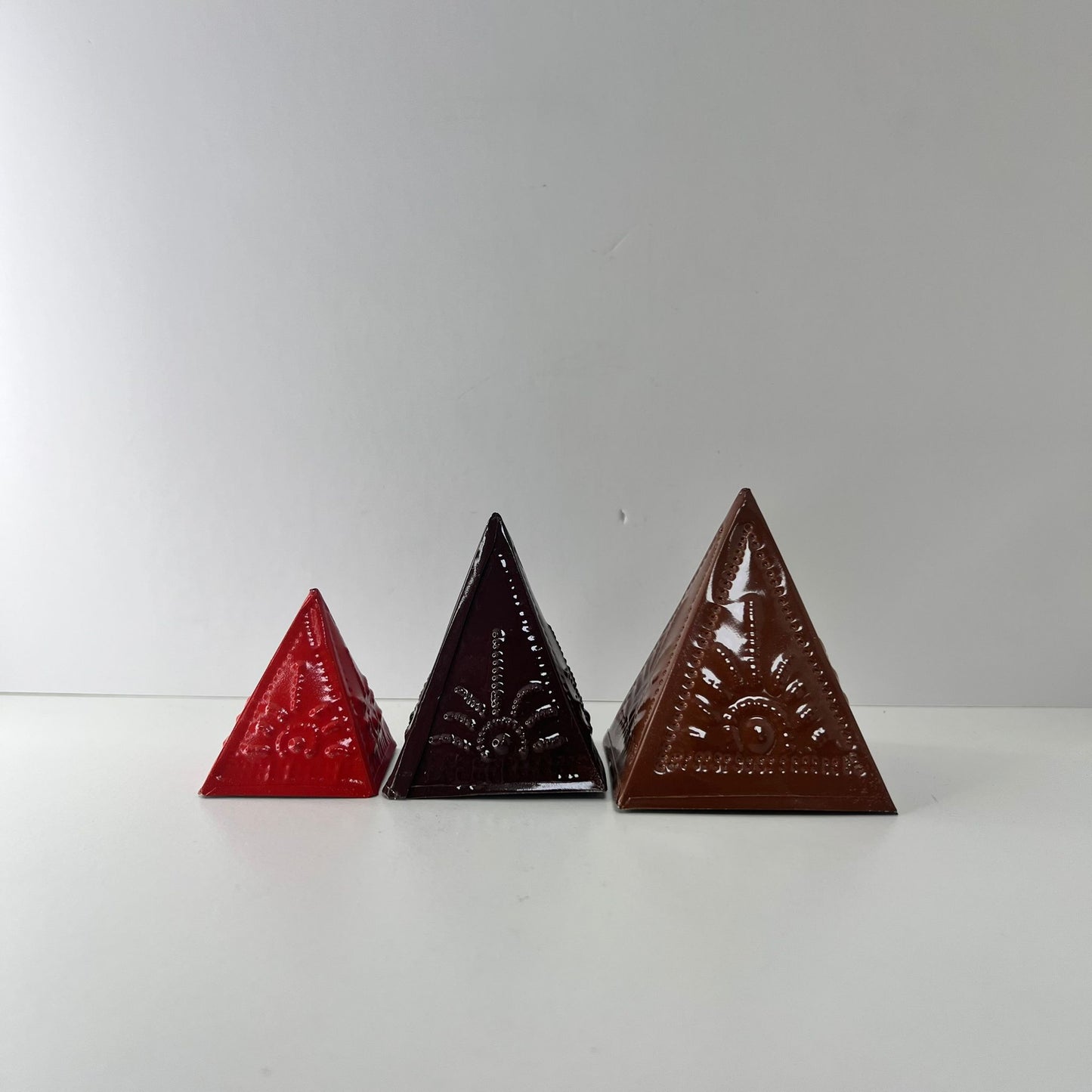 Instrumento - Juego de Pirámides para Incienso en Polvo