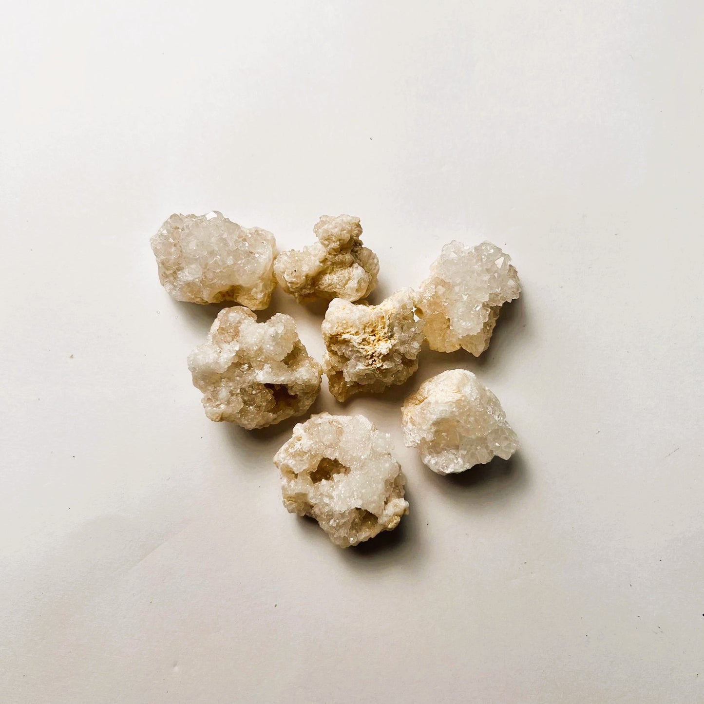Piedra - Cuarzo Blanco Drusa en Bruto