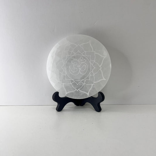 Selenita - Placa de Selenita de Flor + Símbolo Om