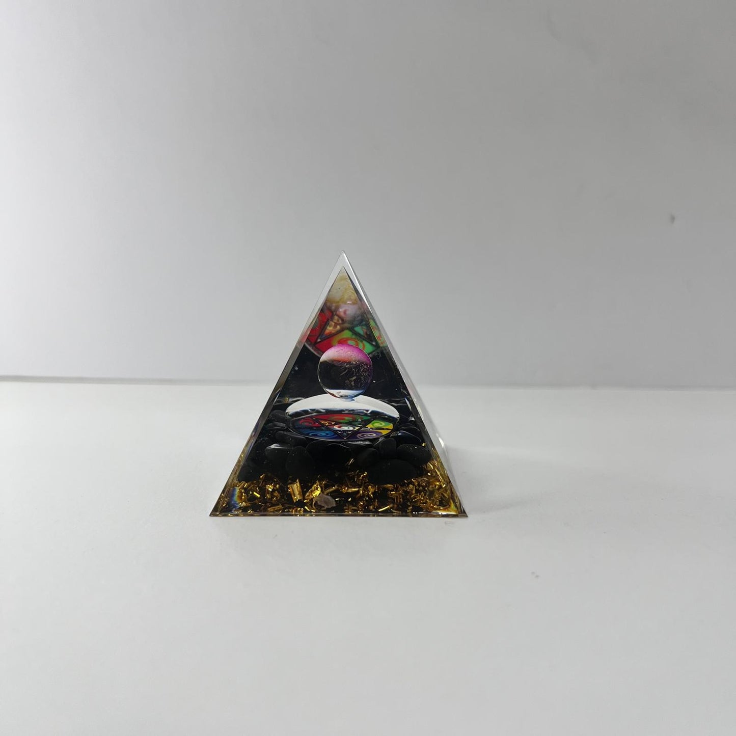Orgonita - Obsidiana con Esfera Cuarzo Cristal