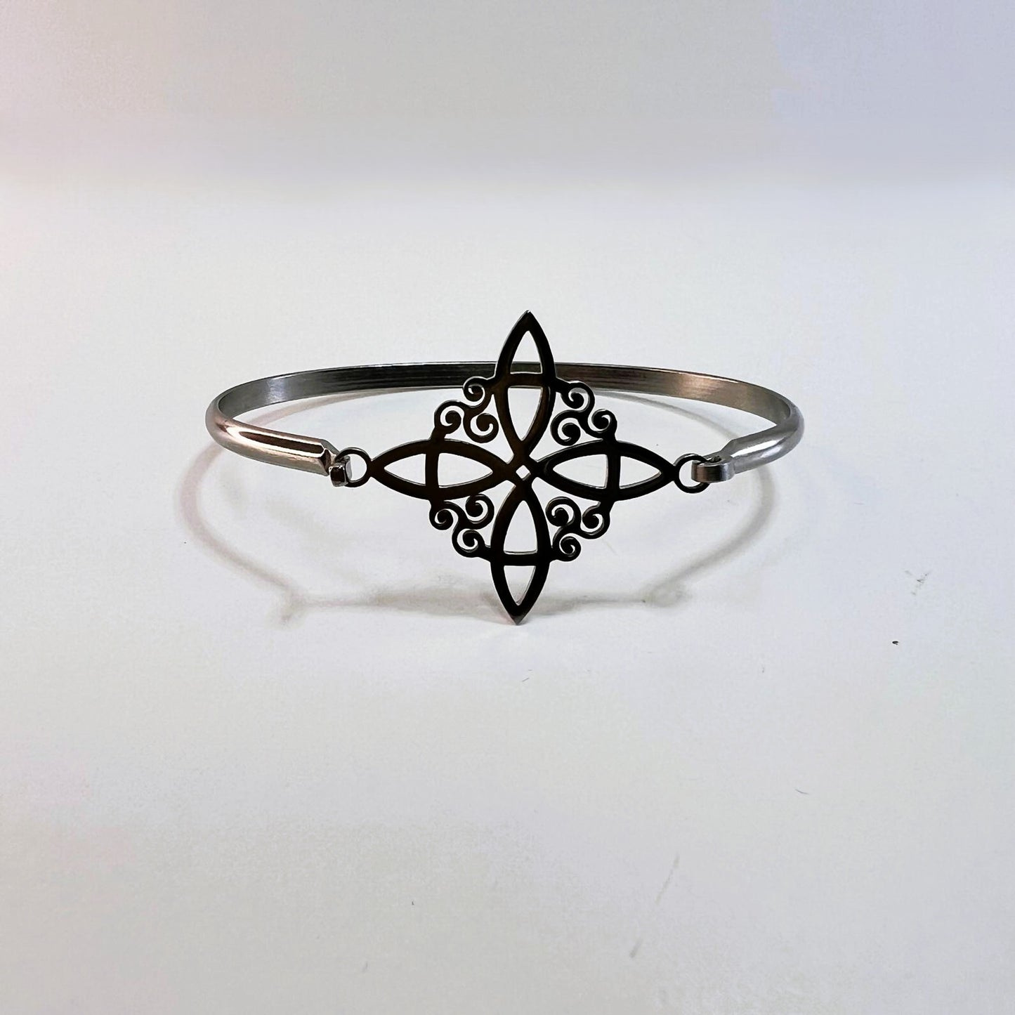 Pulsera - Brazalete Acero Nudo de Bruja