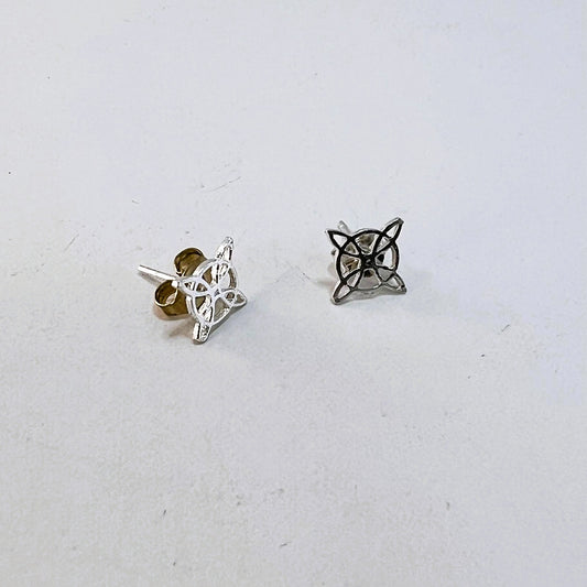 Plata - Pendientes Nudo de Bruja