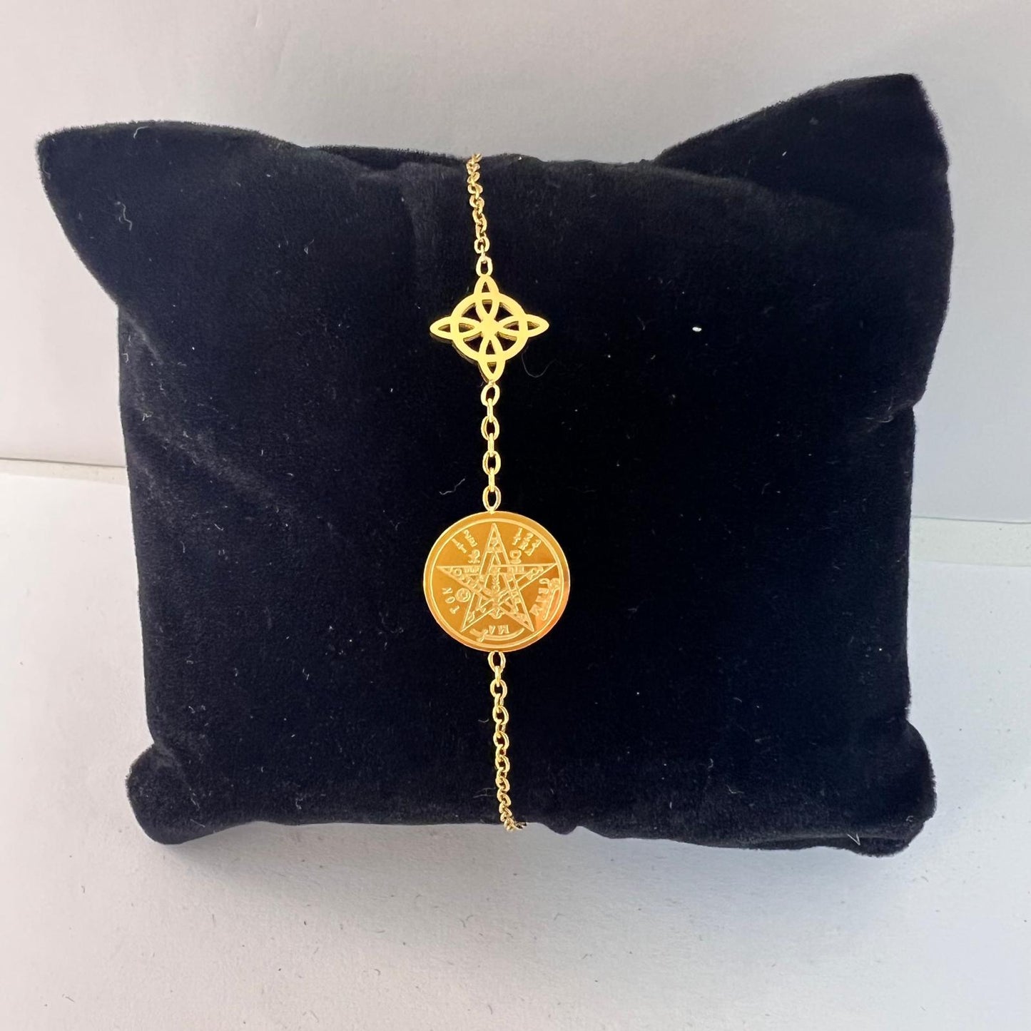 Pulsera - Acero Dorado Doble Protección (Nudo Bruja y Tetragramatón)