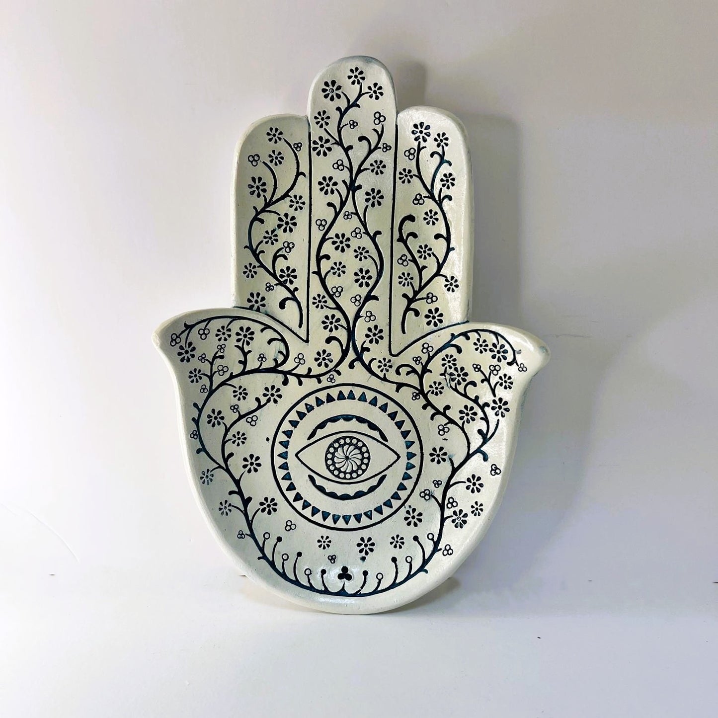 Decoración - Bandeja Mano Aryam vaciabolsillos