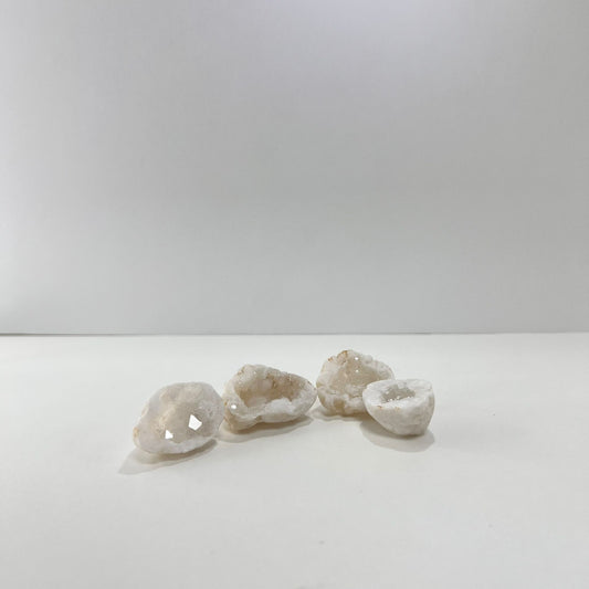 Piedra - Cuarzo Blanco Drusa en Bruto