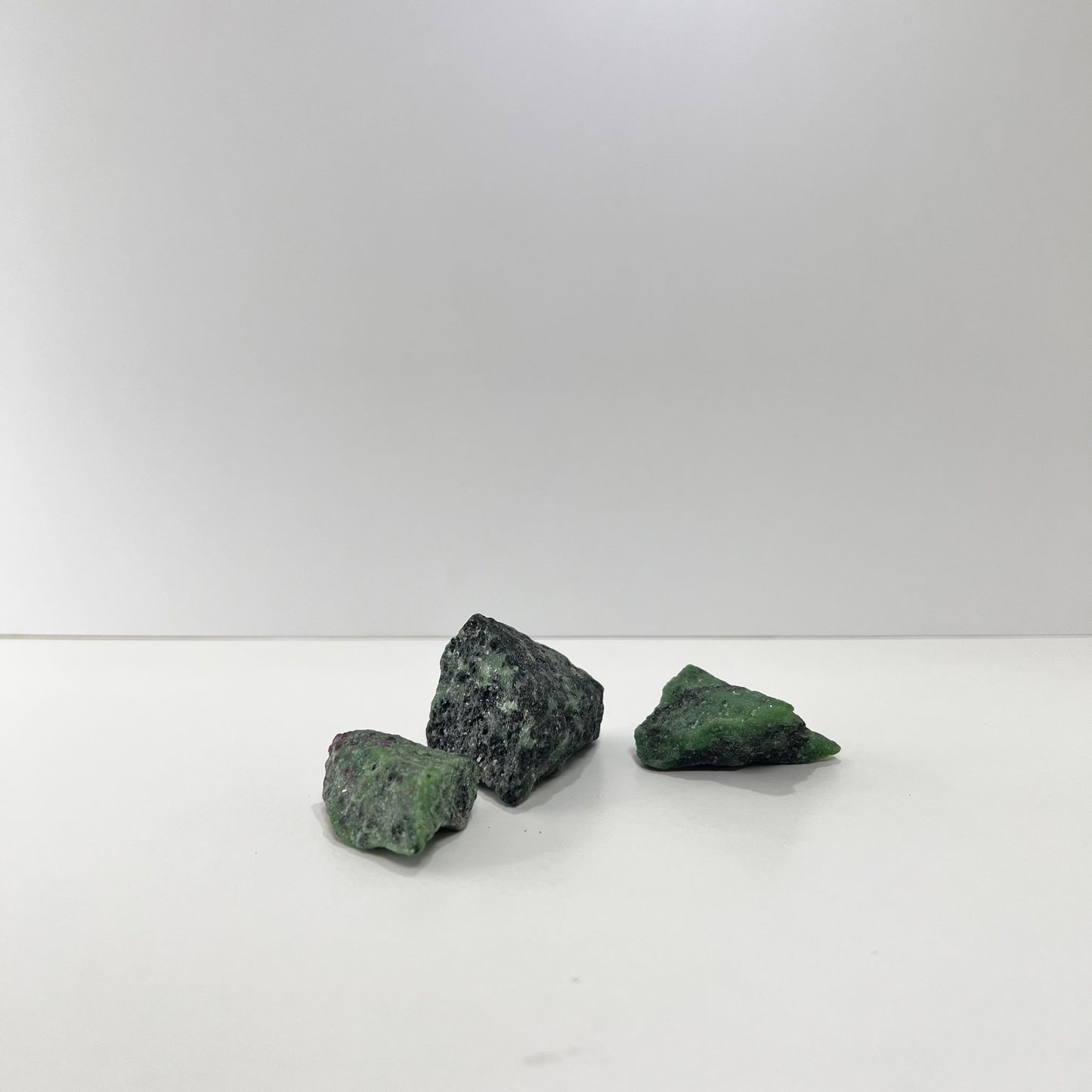 Piedra - Fucsita Rubí en Bruto