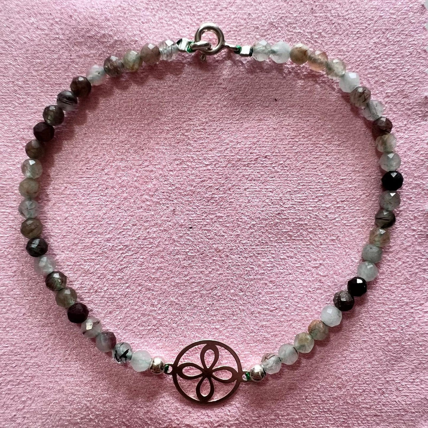 Plata - Pulsera Facetada con Sigilo de la Abundancia