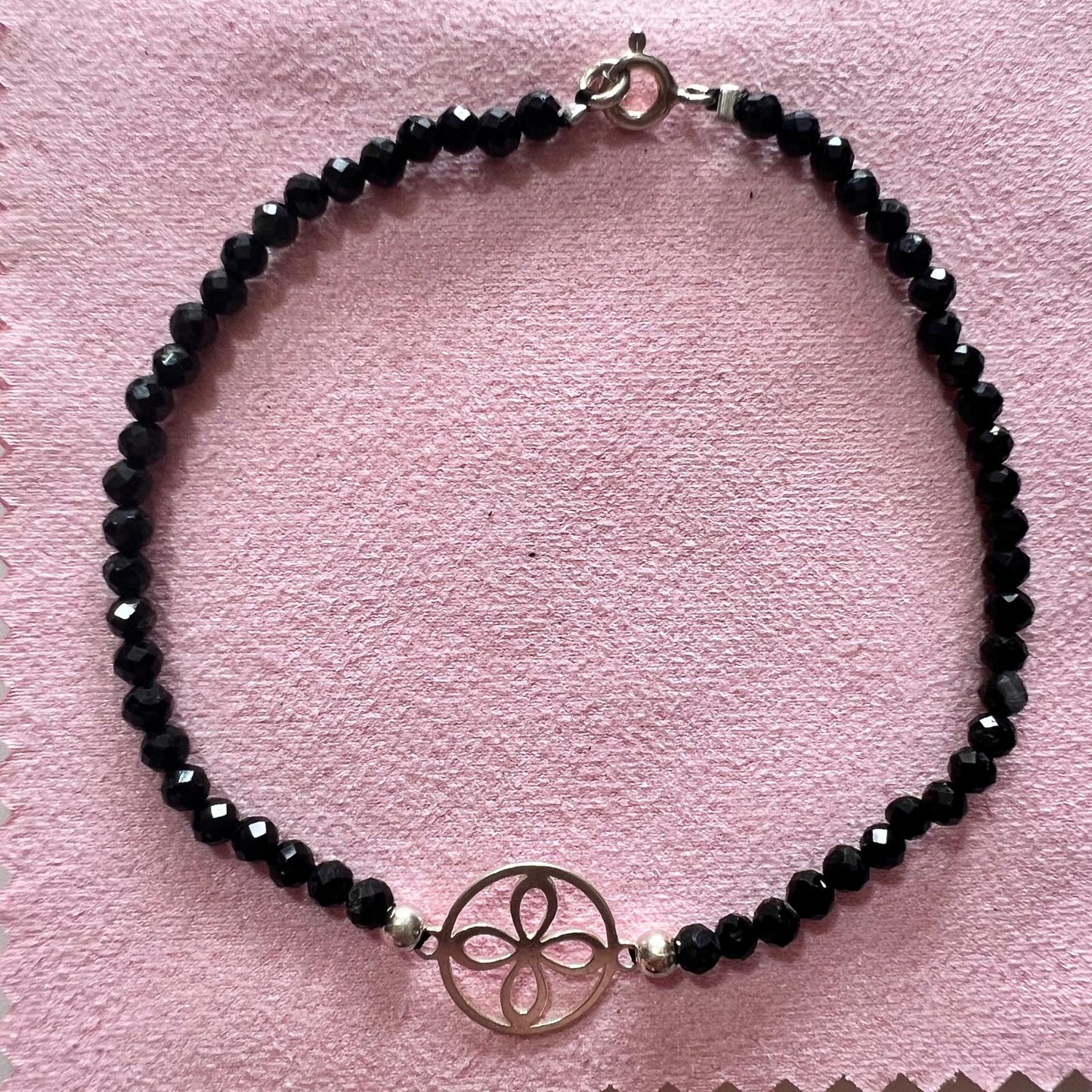 Plata - Pulsera Facetada con Sigilo de la Abundancia
